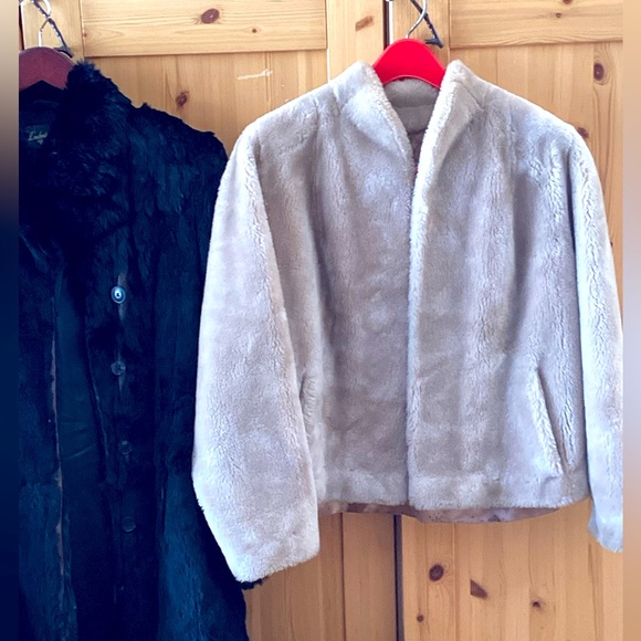 ⚜️ Borgana CAPE  The ORIGINAL FAUX FUR Vintage Shawl CHAMPAGNE  LUXURY OSFM - Picture 5 of 16